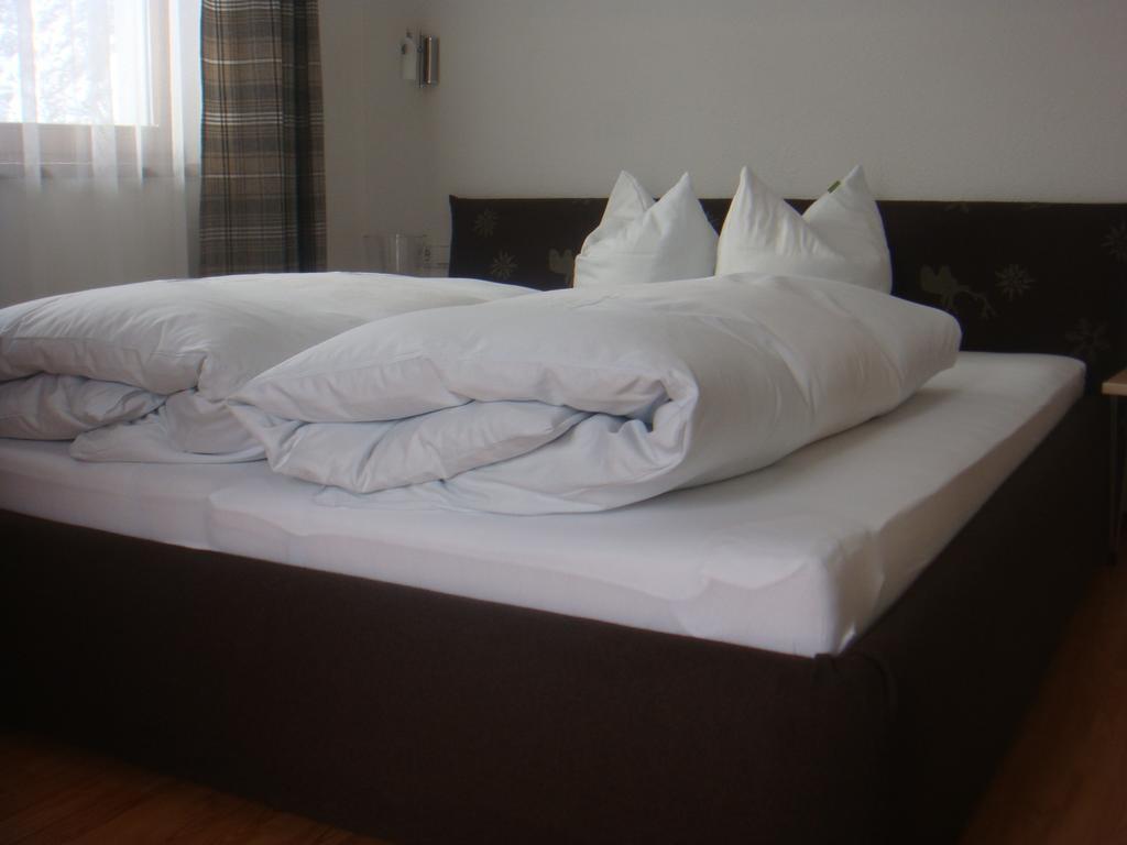 Haus Schuchter Hotel Pfunds Ngoại thất bức ảnh