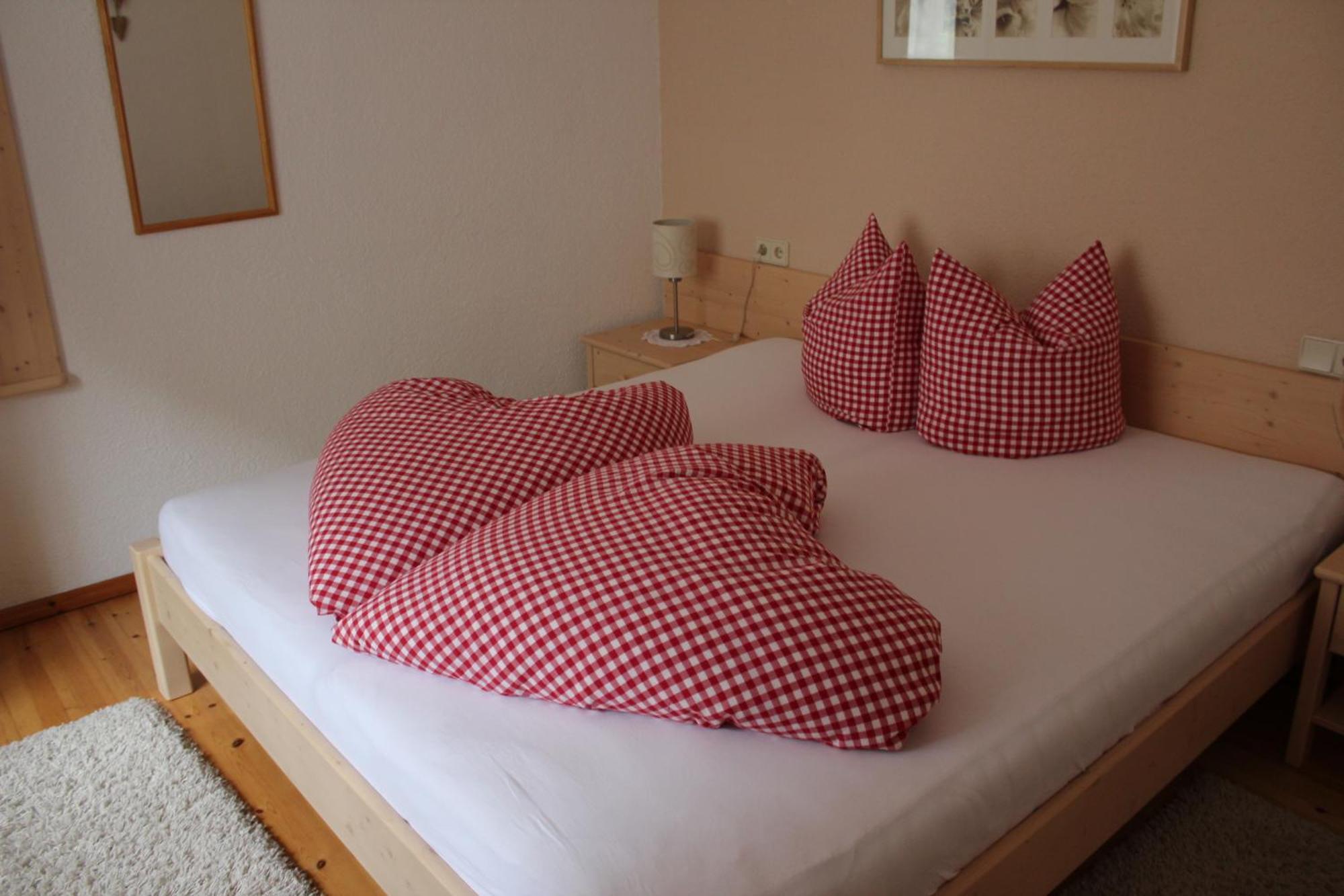 Haus Schuchter Hotel Pfunds Ngoại thất bức ảnh